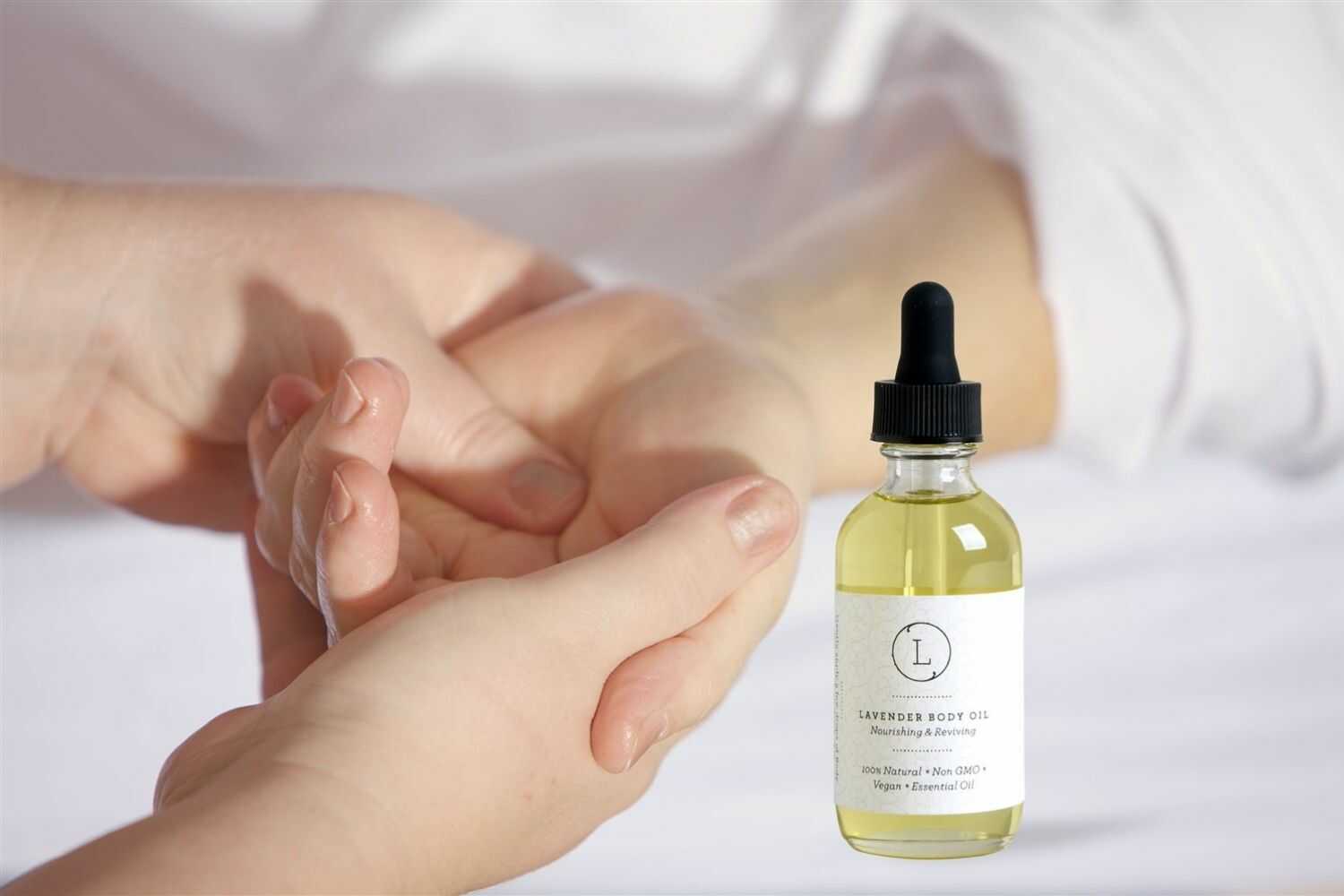 CBD Lavender Body Oil with CBD, Natural Moisturizing Body Oil (THC free)-3